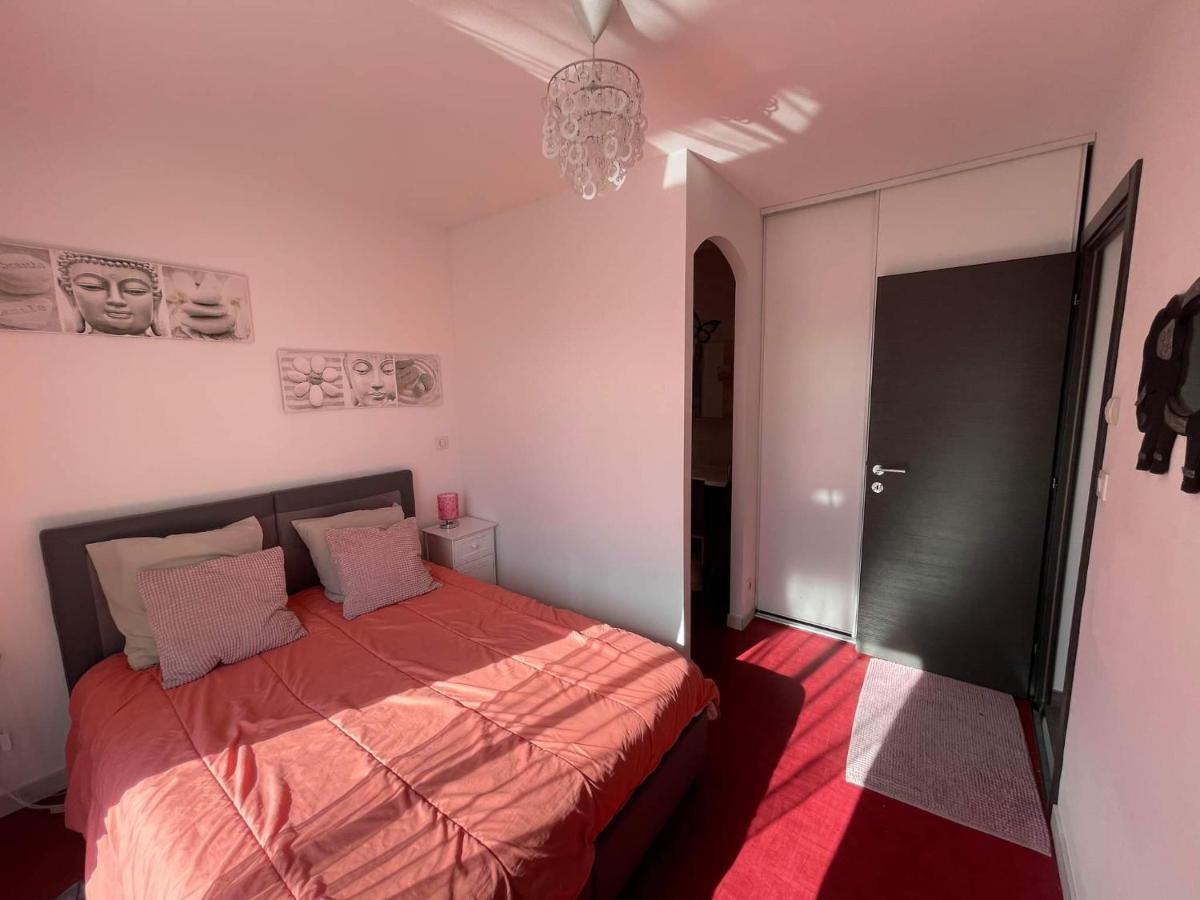 Apartment Maison F2, Neuve Au Calme Avec Jardinet La Crau